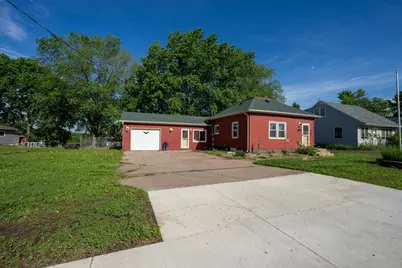610 N 4th Street, Le Sueur, MN 56058 - Photo 1