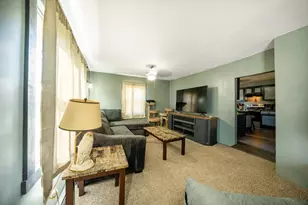 610 N 4th St, Le Sueur, MN 56058 - Photo 5