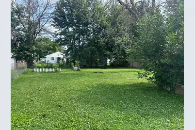2103 3rd Avenue NE, Austin, MN 55912 - Photo 9