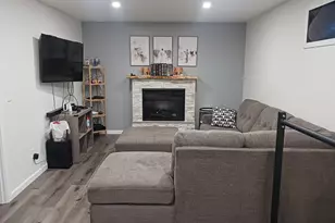 515 Vernon Pl, Fergus Falls, MN 56537 - Photo 25