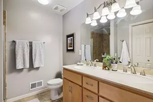 16405 5th Ave N, Plymouth, MN 55447 - Photo 23