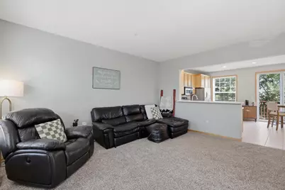 2066 Wellens Street, Chaska, MN 55318 - Photo 3