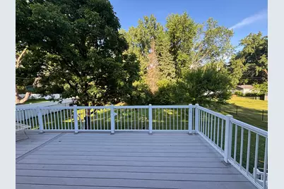 340 Ranchview Lane N, Plymouth, MN 55447 - Photo 11