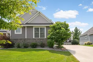 1934 Annika Dr N, Lake Elmo, MN 55042 - Photo 9