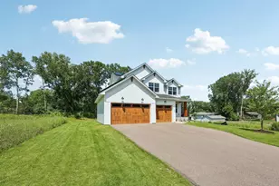 399 Tessier Ct, Saint Paul, MN 55127 - Photo 3