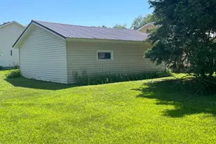 321 W Michigan Street W, Lake City, MN 55041 - Photo 3