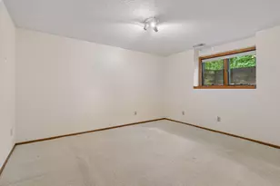 13410 Parkwood Dr, Burnsville, MN 55337 - Photo 27