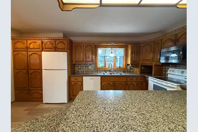 505 Central Lane, Luverne, MN 56156 - Photo 9