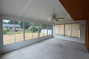 505 Central Ln, Luverne, MN 56156 - Photo 15