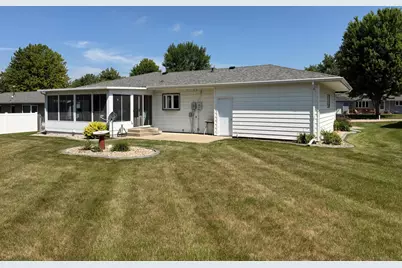 505 Central Lane, Luverne, MN 56156 - Photo 3