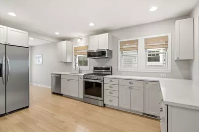 1264 Hoyt Avenue W, Saint Paul, MN 55108 - Photo 5