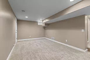 2930 Cleveland St NE, Minneapolis, MN 55418 - Photo 25