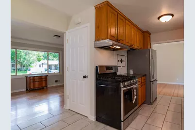 2327 Circle Drive, White Bear Lake, MN 55110 - Photo 11