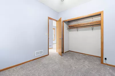 979 Victoria Street N, Saint Paul, MN 55103 - Photo 15