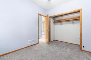 979 Victoria St N, Saint Paul, MN 55103 - Photo 15
