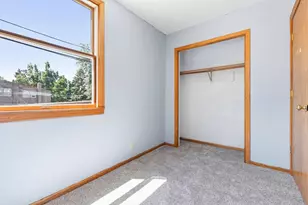 979 Victoria St N, Saint Paul, MN 55103 - Photo 13
