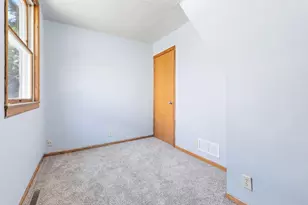 979 Victoria St N, Saint Paul, MN 55103 - Photo 17
