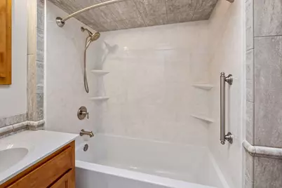 1301 Victoria Street N, Saint Paul, MN 55117 - Photo 17