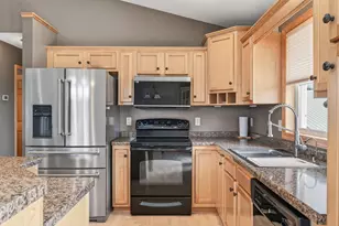 1456 129th St, New Richmond, WI 54017 - Photo 13