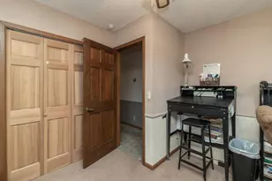 10046 Park Ave S, Bloomington, MN 55420 - Photo 37