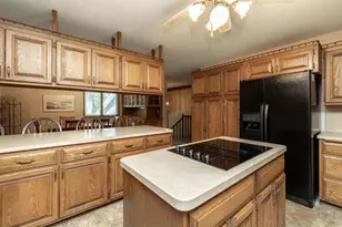 10046 Park Ave S, Bloomington, MN 55420 - Photo 7
