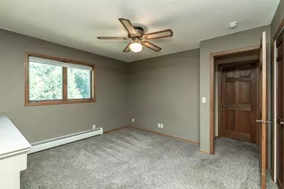 10046 Park Avenue S, Bloomington, MN 55420 - Photo 15