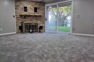 2192 Tower Ct, Woodbury, MN 55125 - Photo 17