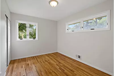 6937 Stillwater Boulevard N, Oakdale, MN 55128 - Photo 11