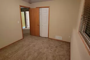 2403 Brenner Ct, Roseville, MN 55113 - Photo 19