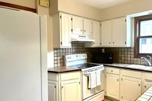 1263 Minnehaha Ave W, Saint Paul, MN 55104 - Photo 11