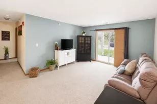 875 Bahls Dr, Hastings, MN 55033 - Photo 5