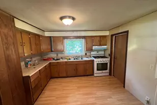 522 Main St E, Tenstrike, MN 56683 - Photo 15