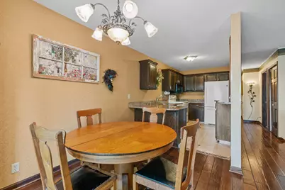 10717 Yukon Avenue S, Bloomington, MN 55438 - Photo 7