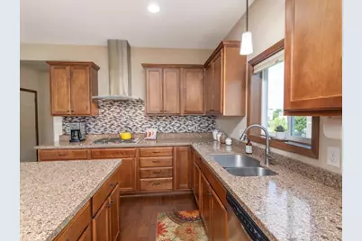 1113 Rosemary Lane, Chaska, MN 55318 - Photo 9