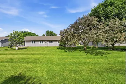 2706 9th Street SW, Willmar, MN 56201 - Photo 3