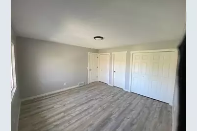2817 Flag Avenue N, New Hope, MN 55427 - Photo 9