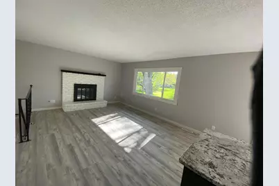 2817 Flag Avenue N, New Hope, MN 55427 - Photo 3