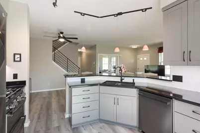 8960 Comstock Lane N, Maple Grove, MN 55311 - Photo 21
