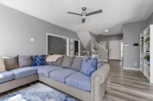 7117 Courtly Rd, Woodbury, MN 55125 - Photo 11