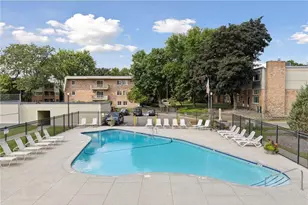 7412 W 22nd St, Saint Louis Park, MN 55426 - Photo 3
