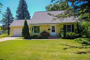822 Westwood Dr SW, Alexandria, MN 56308 - Photo 1