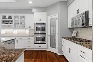 17252 74th Ave N, Maple Grove, MN 55311 - Photo 9