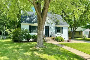 351 E Hughes St, New Richmond, WI 54017 - Photo 3