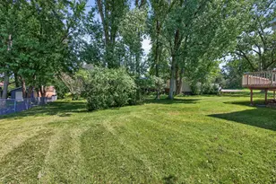 2709 Holloway Ave E, North Saint Paul, MN 55109 - Photo 29