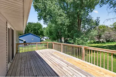 2709 Holloway Avenue E, North Saint Paul, MN 55109 - Photo 27