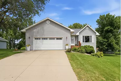 119 Mc Farlane Street NW, Alexandria, MN 56308 - Photo 3