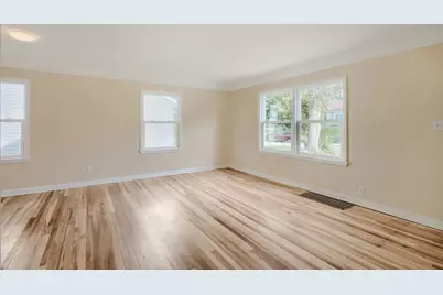 7711 Division Street, Saint Louis Park, MN 55426 - Photo 3