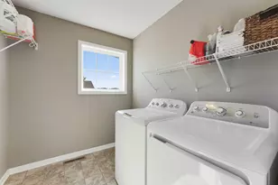 3927 Founders Path, Chaska, MN 55318 - Photo 43