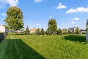 3927 Founders Path, Chaska, MN 55318 - Photo 49