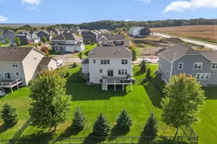 3927 Founders Path, Chaska, MN 55318 - Photo 47
